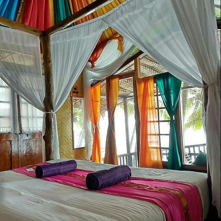 Belantara Beach Front Hotel Vengurla Kültér fotó