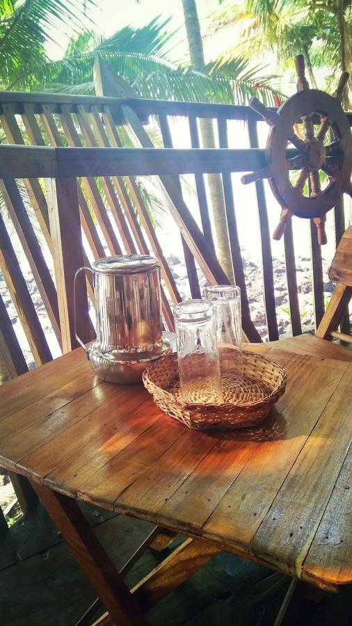 Belantara Beach Front Hotel Vengurla Kültér fotó
