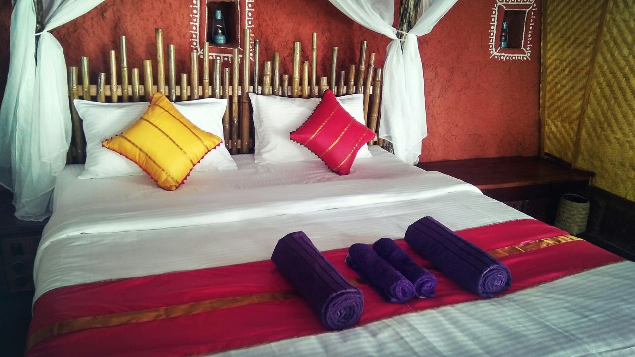 Belantara Beach Front Hotel Vengurla Kültér fotó