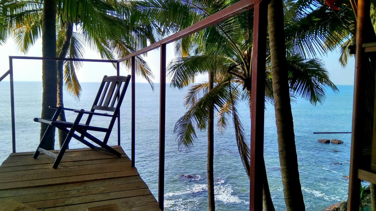 Belantara Beach Front Hotel Vengurla Szoba fotó