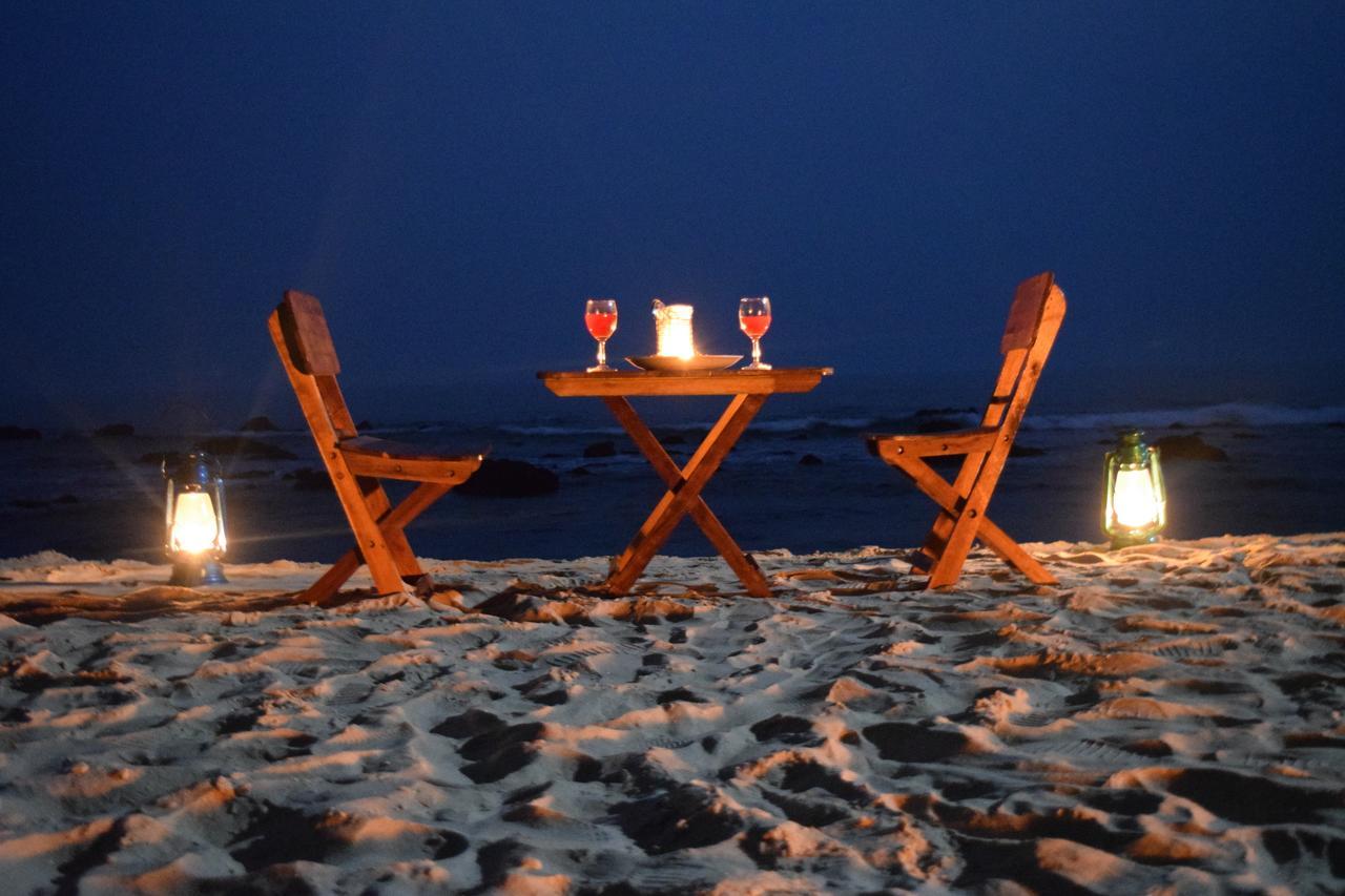Belantara Beach Front Hotel Vengurla Kültér fotó